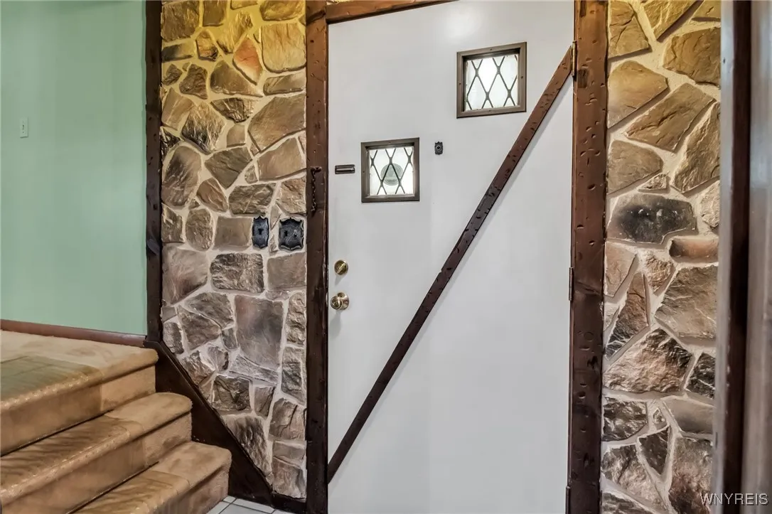 22 Eaglebrook Drive, Orchard Park, New York 14224, Orchard Park, New York 14224, 3 Bedrooms Bedrooms, 8 Rooms Rooms,2 BathroomsBathrooms,Residential,For Sale,22 Eaglebrook Drive, Orchard Park, New York 14224,B1620503