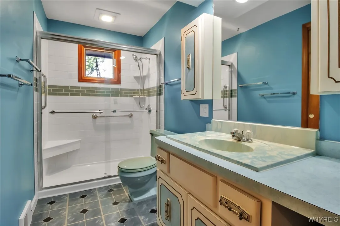 22 Eaglebrook Drive, Orchard Park, New York 14224, Orchard Park, New York 14224, 3 Bedrooms Bedrooms, 8 Rooms Rooms,2 BathroomsBathrooms,Residential,For Sale,22 Eaglebrook Drive, Orchard Park, New York 14224,B1620503