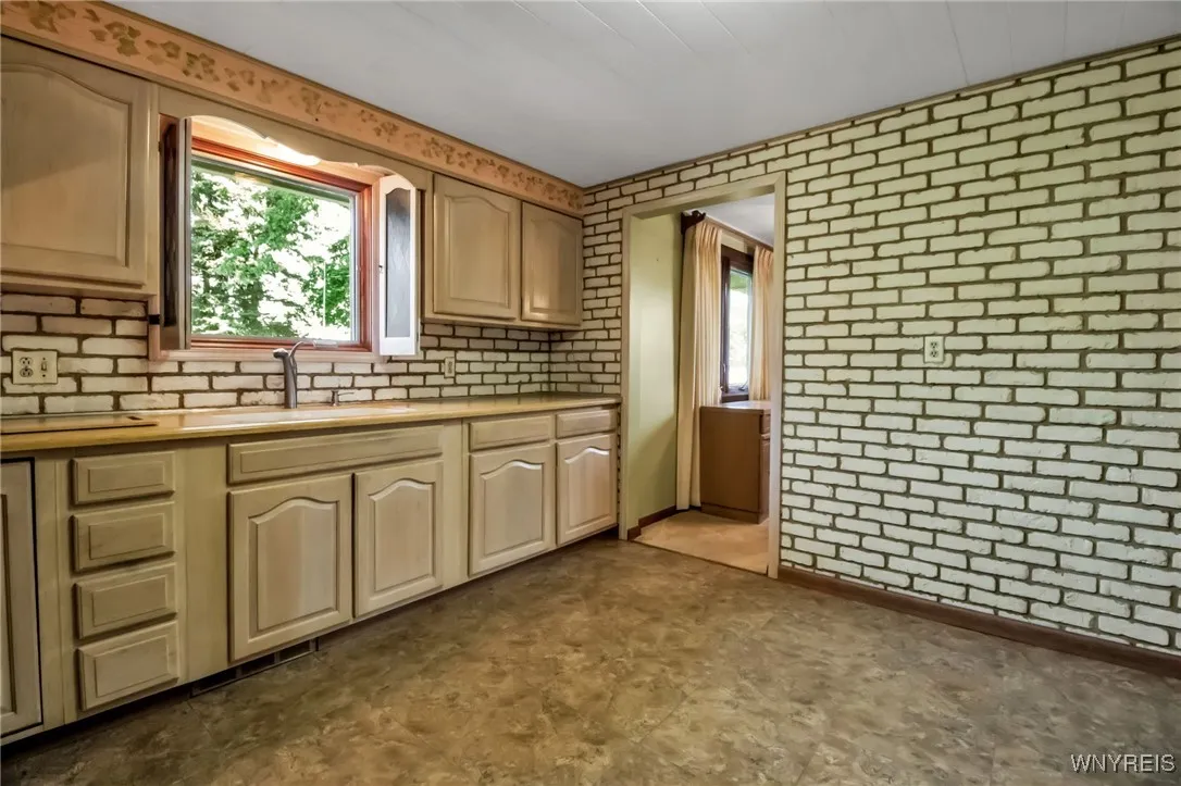 22 Eaglebrook Drive, Orchard Park, New York 14224, Orchard Park, New York 14224, 3 Bedrooms Bedrooms, 8 Rooms Rooms,2 BathroomsBathrooms,Residential,For Sale,22 Eaglebrook Drive, Orchard Park, New York 14224,B1620503