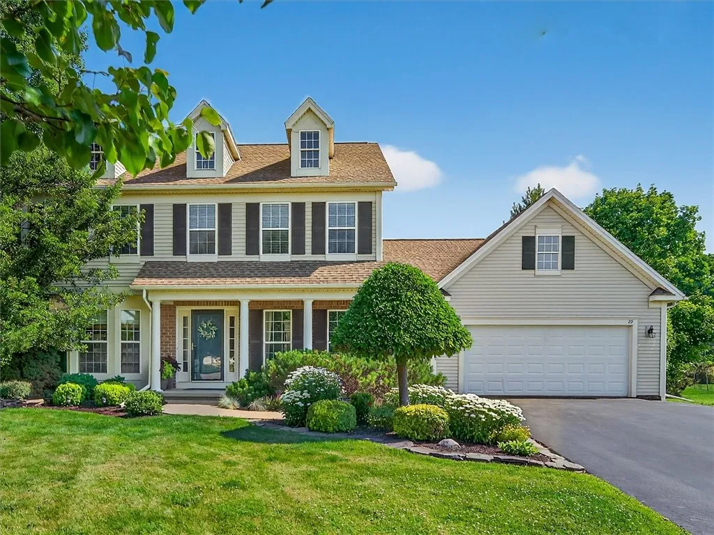 29 Marjorie Lane, Parma, New York 14468, Parma, New York 14468, 4 Bedrooms Bedrooms, 11 Rooms Rooms,2 BathroomsBathrooms,Residential,For Sale,29 Marjorie Lane, Parma, New York 14468,R1620616
