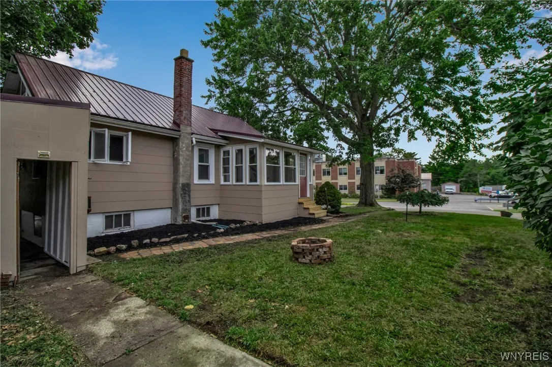 201 Ohio Street, Ridgeway, New York 14103, Ridgeway, New York 14103, 2 Bedrooms Bedrooms, 4 Rooms Rooms,1 BathroomBathrooms,Residential,Closed,201 Ohio Street, Ridgeway, New York 14103,0,B1619411