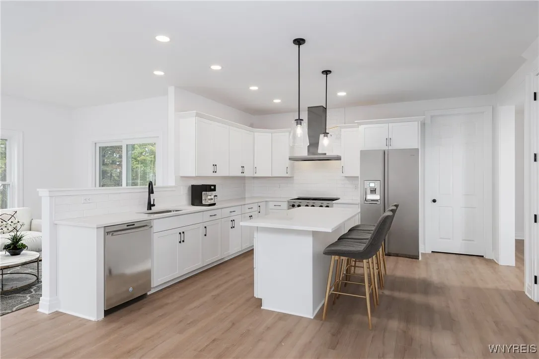 5637 Dorothy Circle, Clarence, New York 14032, Clarence, New York 14032, 4 Bedrooms Bedrooms, 10 Rooms Rooms,2 BathroomsBathrooms,Residential,For Sale,5637 Dorothy Circle, Clarence, New York 14032,B1620771
