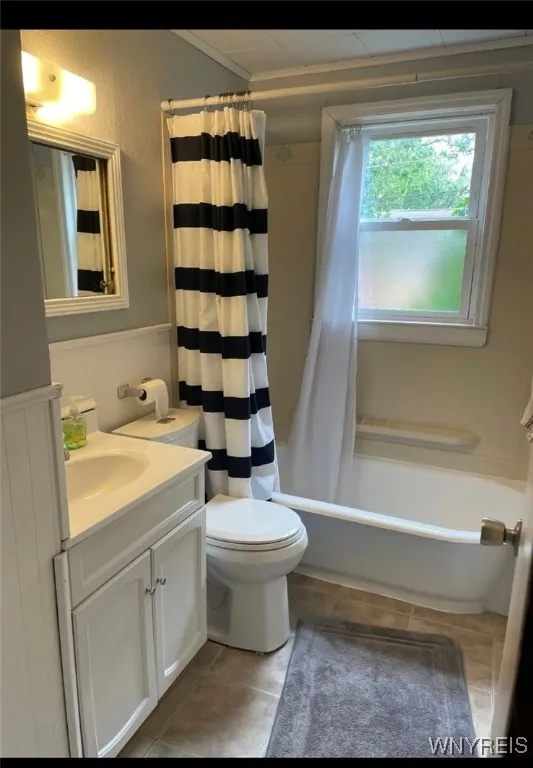 First floor full bath