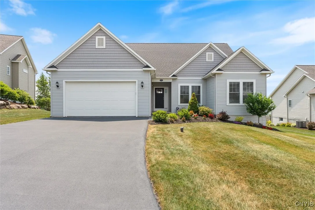 3758 Malibu Hills Drive, Camillus, New York 13209, Camillus, New York 13209, 3 Bedrooms Bedrooms, 7 Rooms Rooms,2 BathroomsBathrooms,Residential,For Sale,3758 Malibu Hills Drive, Camillus, New York 13209,S1619737