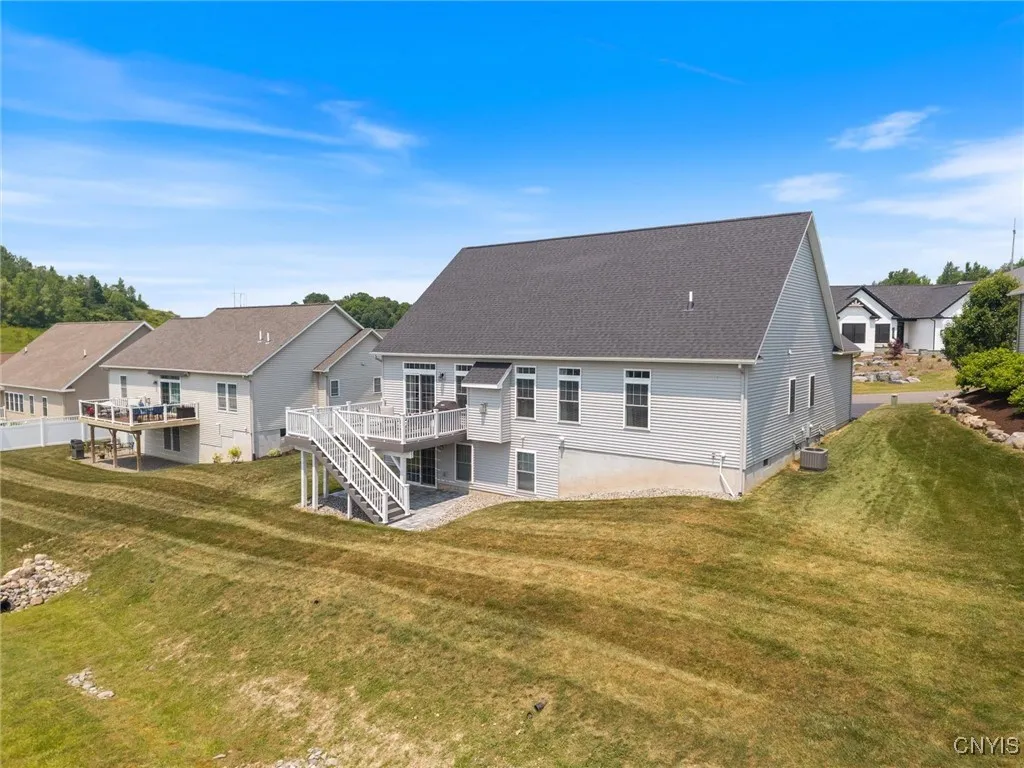 3758 Malibu Hills Drive, Camillus, New York 13209, Camillus, New York 13209, 3 Bedrooms Bedrooms, 7 Rooms Rooms,2 BathroomsBathrooms,Residential,For Sale,3758 Malibu Hills Drive, Camillus, New York 13209,S1619737