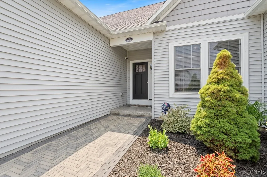 3758 Malibu Hills Drive, Camillus, New York 13209, Camillus, New York 13209, 3 Bedrooms Bedrooms, 7 Rooms Rooms,2 BathroomsBathrooms,Residential,For Sale,3758 Malibu Hills Drive, Camillus, New York 13209,S1619737