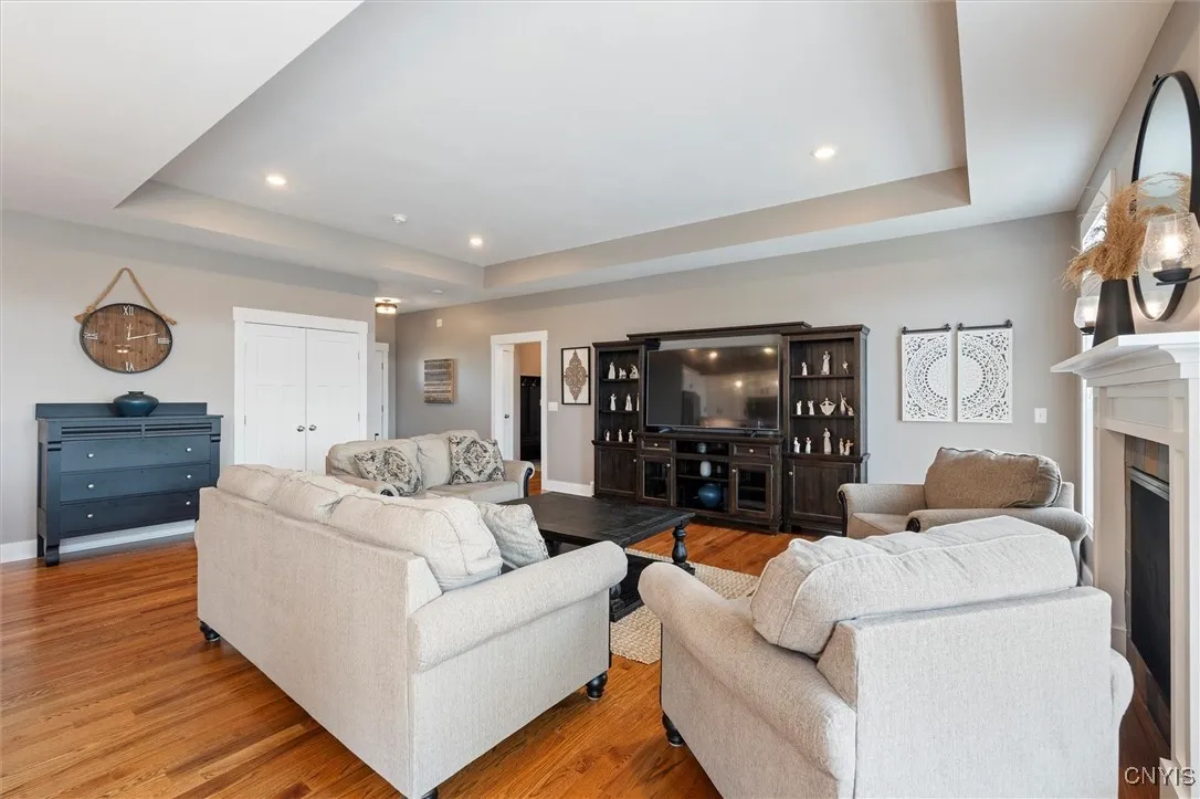 3758 Malibu Hills Drive, Camillus, New York 13209, Camillus, New York 13209, 3 Bedrooms Bedrooms, 7 Rooms Rooms,2 BathroomsBathrooms,Residential,For Sale,3758 Malibu Hills Drive, Camillus, New York 13209,S1619737