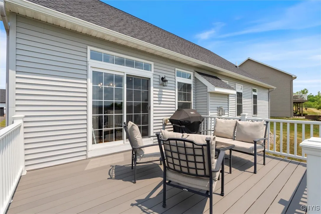3758 Malibu Hills Drive, Camillus, New York 13209, Camillus, New York 13209, 3 Bedrooms Bedrooms, 7 Rooms Rooms,2 BathroomsBathrooms,Residential,For Sale,3758 Malibu Hills Drive, Camillus, New York 13209,S1619737