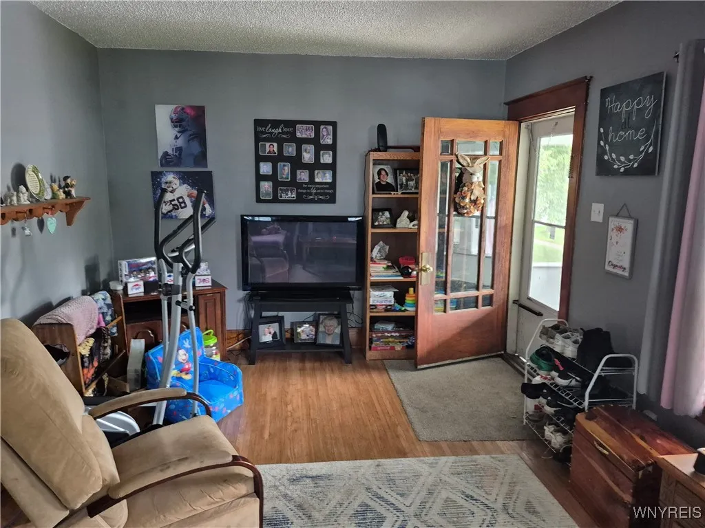 564 Ward Road, North Tonawanda, New York 14120, North Tonawanda, New York 14120, 4 Bedrooms Bedrooms, ,2 BathroomsBathrooms,Residential,For Sale,564 Ward Road, North Tonawanda, New York 14120,B1620226