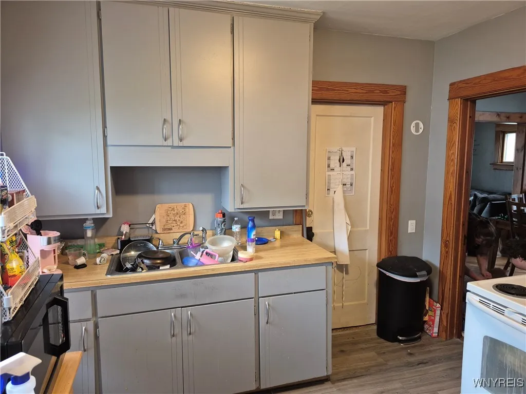 564 Ward Road, North Tonawanda, New York 14120, North Tonawanda, New York 14120, 4 Bedrooms Bedrooms, ,2 BathroomsBathrooms,Residential,For Sale,564 Ward Road, North Tonawanda, New York 14120,B1620226