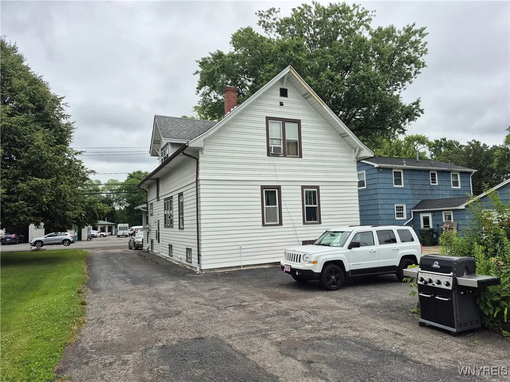 564 Ward Road, North Tonawanda, New York 14120, North Tonawanda, New York 14120, 4 Bedrooms Bedrooms, ,2 BathroomsBathrooms,Residential,For Sale,564 Ward Road, North Tonawanda, New York 14120,B1620226