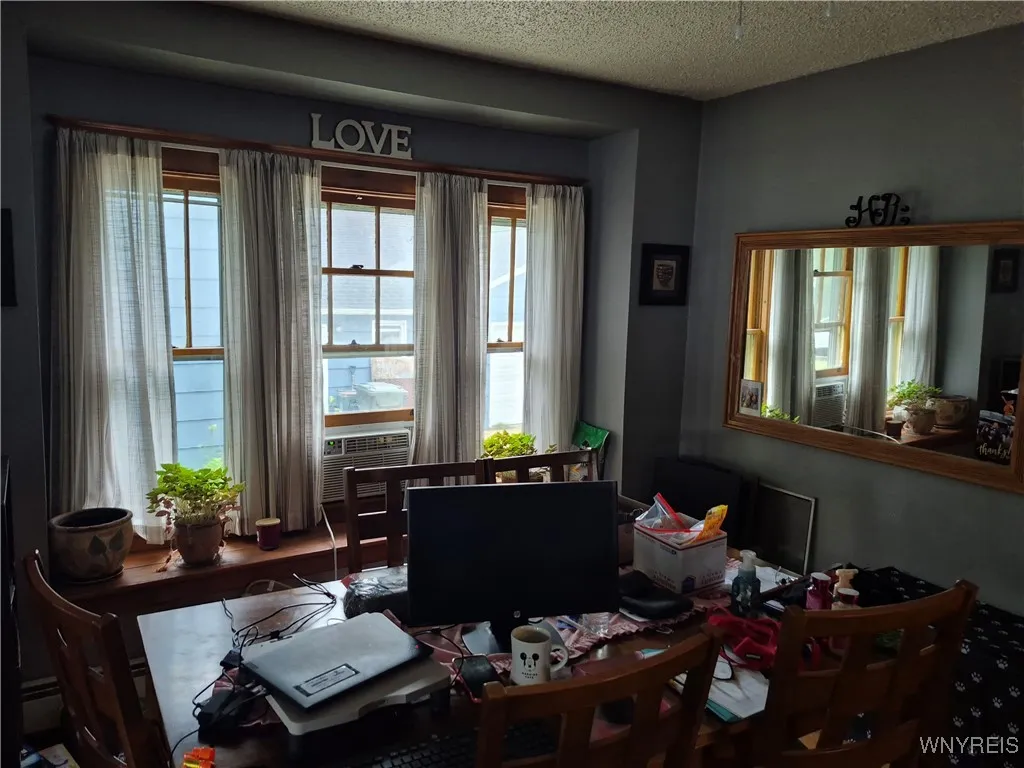 564 Ward Road, North Tonawanda, New York 14120, North Tonawanda, New York 14120, 4 Bedrooms Bedrooms, ,2 BathroomsBathrooms,Residential,For Sale,564 Ward Road, North Tonawanda, New York 14120,B1620226