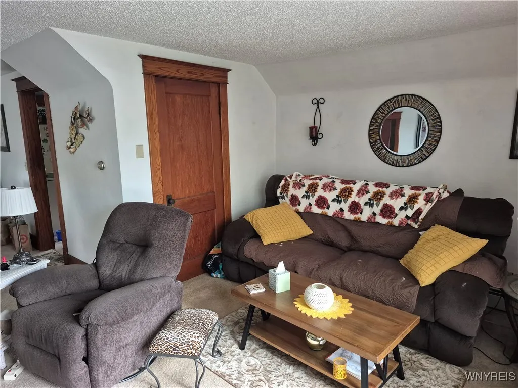 564 Ward Road, North Tonawanda, New York 14120, North Tonawanda, New York 14120, 4 Bedrooms Bedrooms, ,2 BathroomsBathrooms,Residential,For Sale,564 Ward Road, North Tonawanda, New York 14120,B1620226