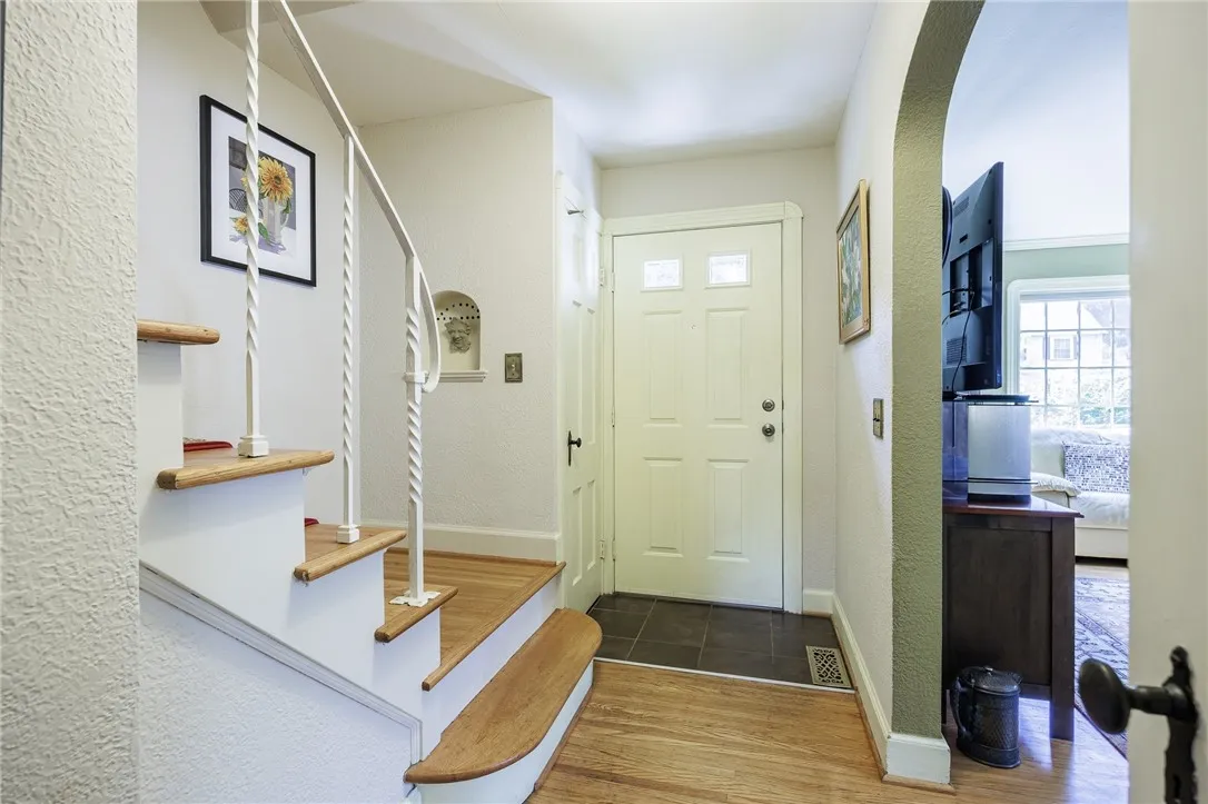 54 Covington Road, Irondequoit, New York 14617, Irondequoit, New York 14617, 3 Bedrooms Bedrooms, 7 Rooms Rooms,1 BathroomBathrooms,Residential,For Sale,54 Covington Road, Irondequoit, New York 14617,R1620591