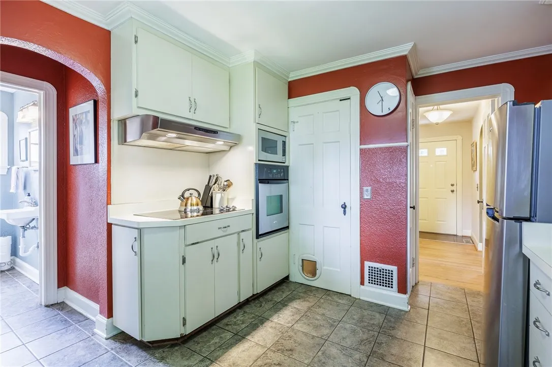 54 Covington Road, Irondequoit, New York 14617, Irondequoit, New York 14617, 3 Bedrooms Bedrooms, 7 Rooms Rooms,1 BathroomBathrooms,Residential,For Sale,54 Covington Road, Irondequoit, New York 14617,R1620591