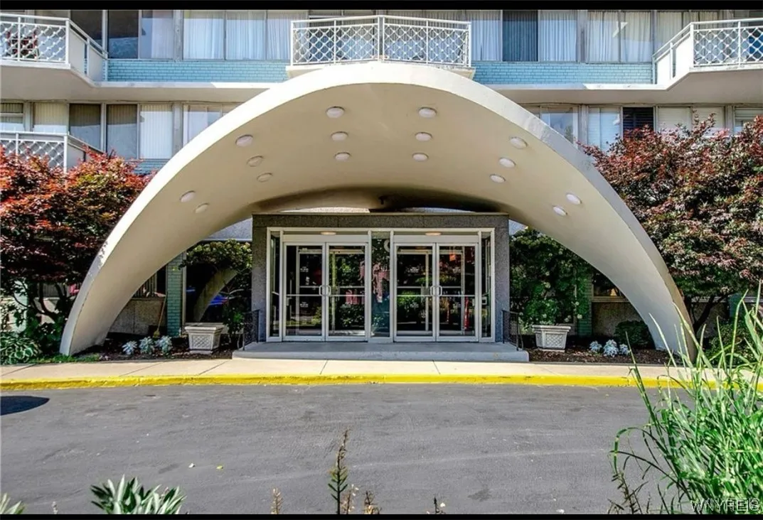 1088 Delaware Avenue 2d, Buffalo, New York 14209, Buffalo, New York 14209, 1 Bedroom Bedrooms, 5 Rooms Rooms,1 BathroomBathrooms,Residential Lease,For Rent,1088 Delaware Avenue 2d, Buffalo, New York 14209,B1616865