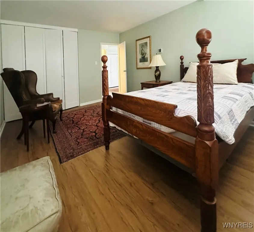 Spacious bedroom