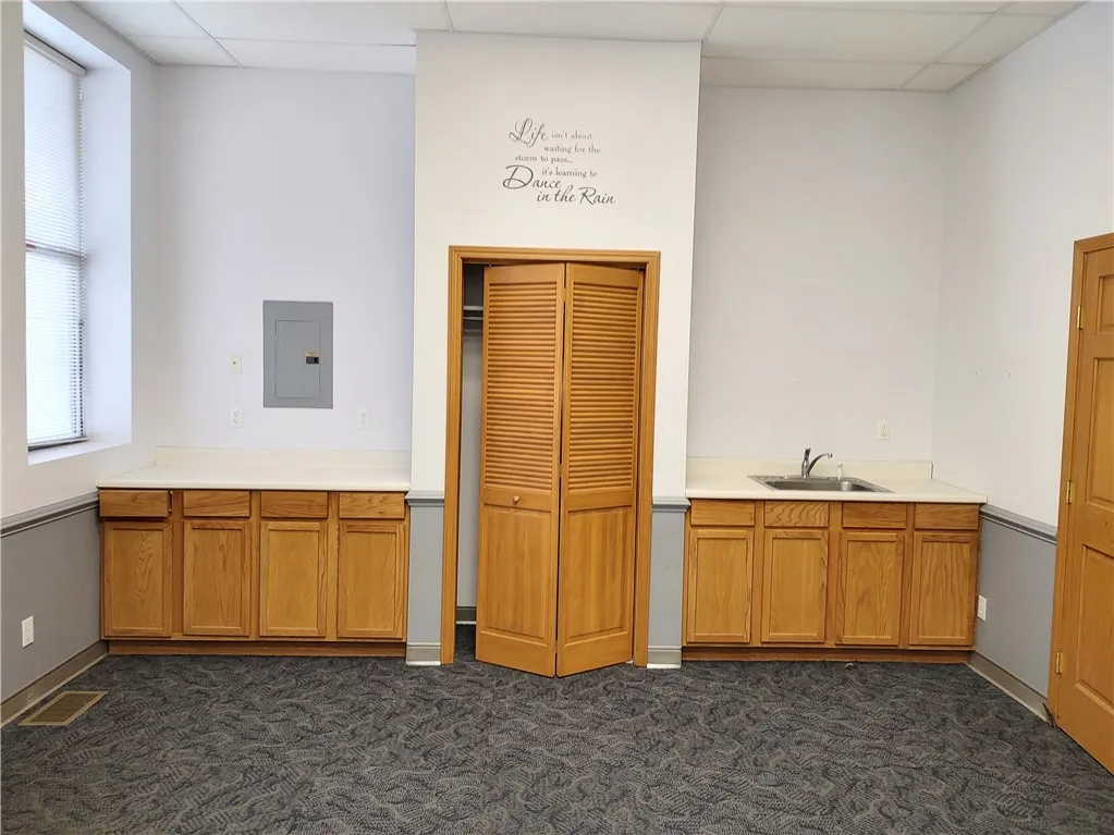 146 Castle Street, Geneva City, New York 14456, Geneva City, New York 14456, ,Commercial Lease,For Rent,146 Castle Street, Geneva City, New York 14456,R1620766