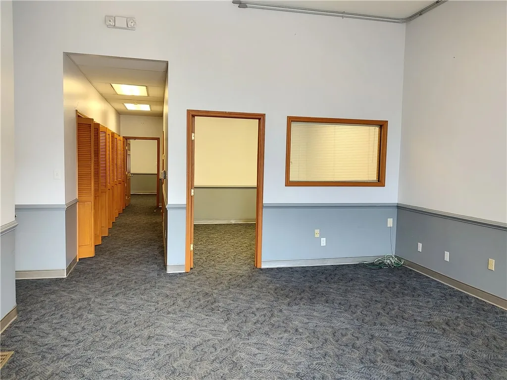 146 Castle Street, Geneva City, New York 14456, Geneva City, New York 14456, ,Commercial Lease,For Rent,146 Castle Street, Geneva City, New York 14456,R1620766