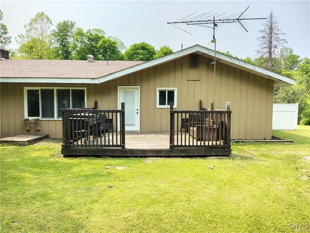 111 Hillview Terrace, Frankfort, New York 13340, Frankfort, New York 13340, 4 Bedrooms Bedrooms, 12 Rooms Rooms,2 BathroomsBathrooms,Residential,For Sale,111 Hillview Terrace, Frankfort, New York 13340,S1620687