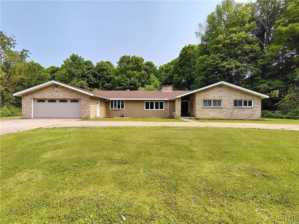 111 Hillview Terrace, Frankfort, New York 13340, Frankfort, New York 13340, 4 Bedrooms Bedrooms, 12 Rooms Rooms,2 BathroomsBathrooms,Residential,For Sale,111 Hillview Terrace, Frankfort, New York 13340,S1620687