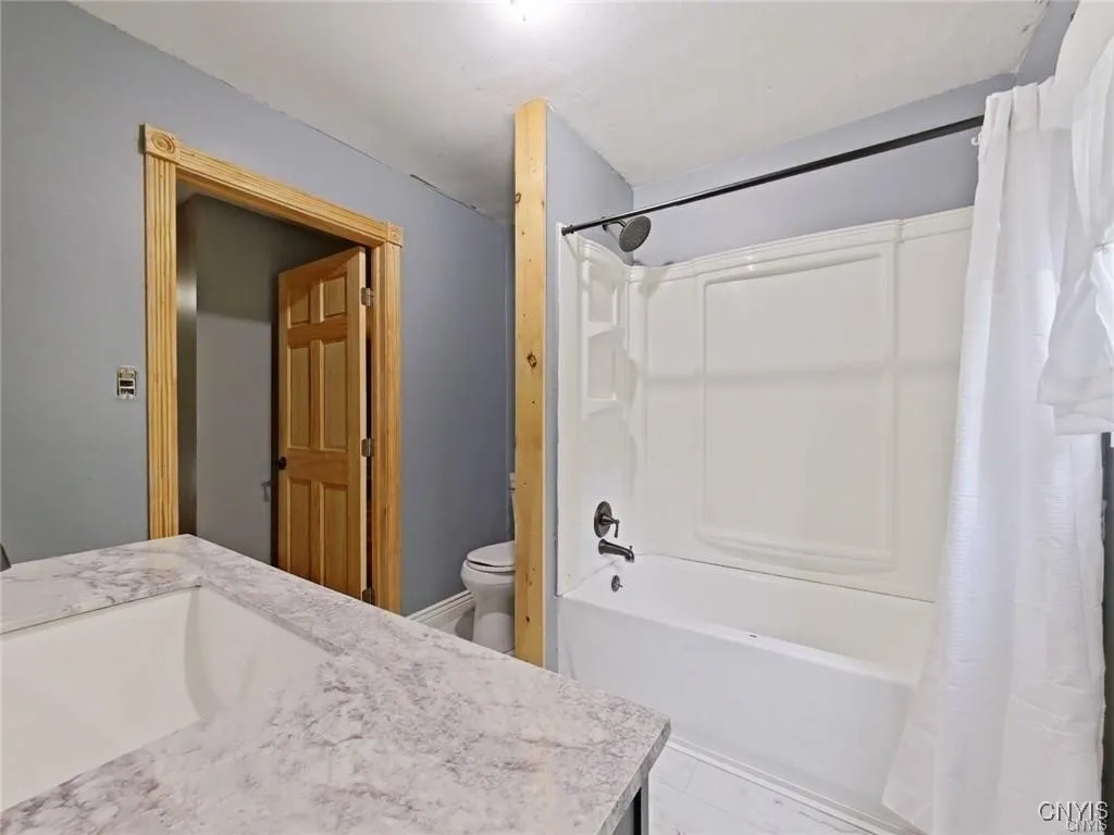111 Hillview Terrace, Frankfort, New York 13340, Frankfort, New York 13340, 4 Bedrooms Bedrooms, 12 Rooms Rooms,2 BathroomsBathrooms,Residential,For Sale,111 Hillview Terrace, Frankfort, New York 13340,S1620687