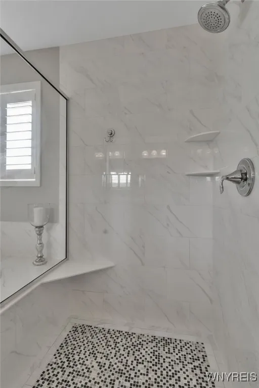 Primary En-Suite