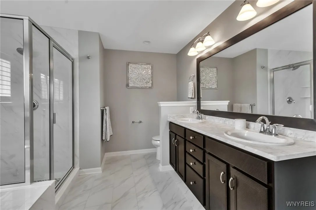 Primary En-Suite