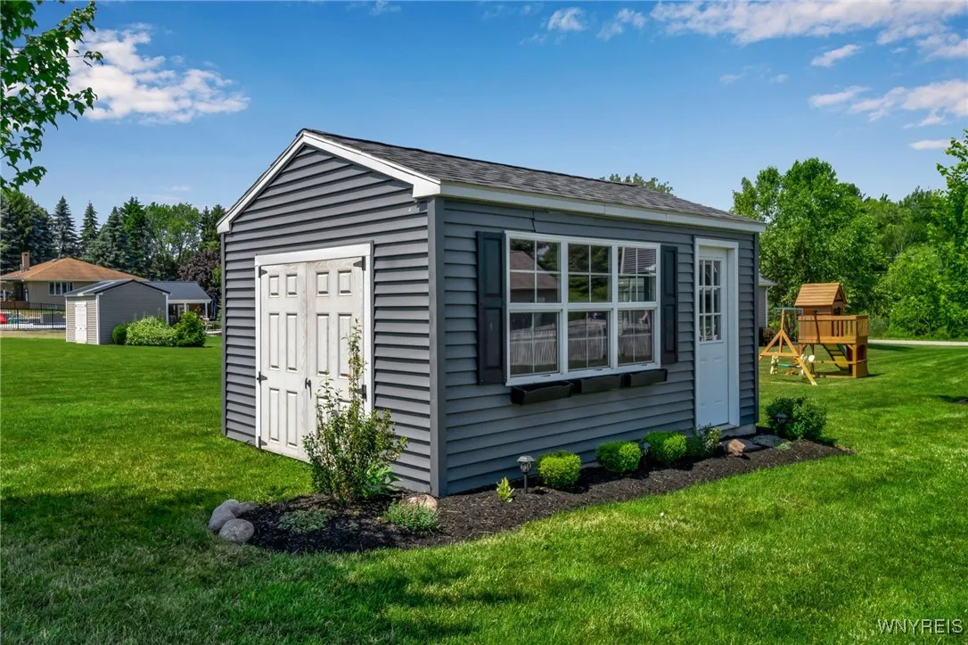 Shed