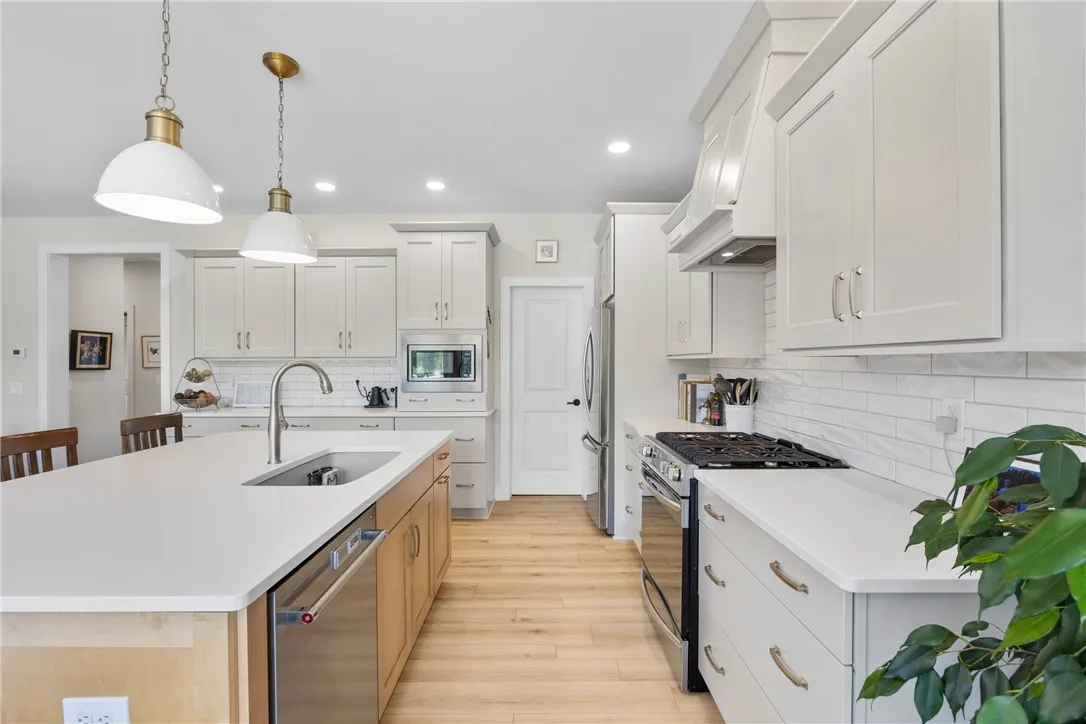 89 Copper Beech, Perinton, New York 14450, Perinton, New York 14450, 4 Bedrooms Bedrooms, 7 Rooms Rooms,2 BathroomsBathrooms,Residential,For Sale,89 Copper Beech, Perinton, New York 14450,R1620472