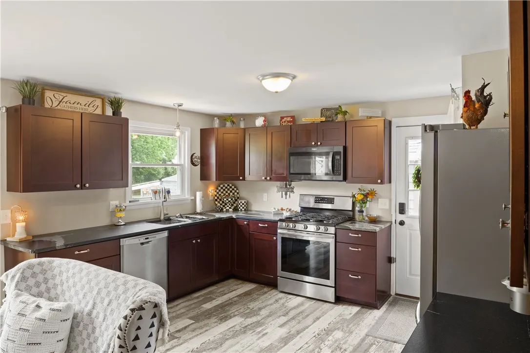 650 Ogden Parma Tl Road, Parma, New York 14559, Parma, New York 14559, 4 Bedrooms Bedrooms, 6 Rooms Rooms,2 BathroomsBathrooms,Residential,For Sale,650 Ogden Parma Tl Road, Parma, New York 14559,R1617834