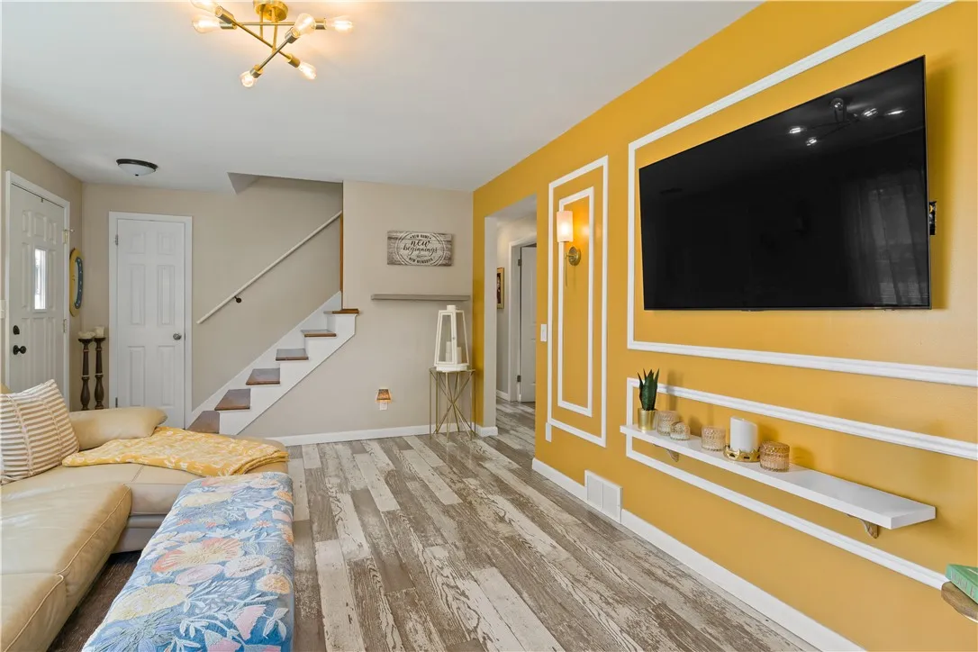 650 Ogden Parma Tl Road, Parma, New York 14559, Parma, New York 14559, 4 Bedrooms Bedrooms, 6 Rooms Rooms,2 BathroomsBathrooms,Residential,For Sale,650 Ogden Parma Tl Road, Parma, New York 14559,R1617834