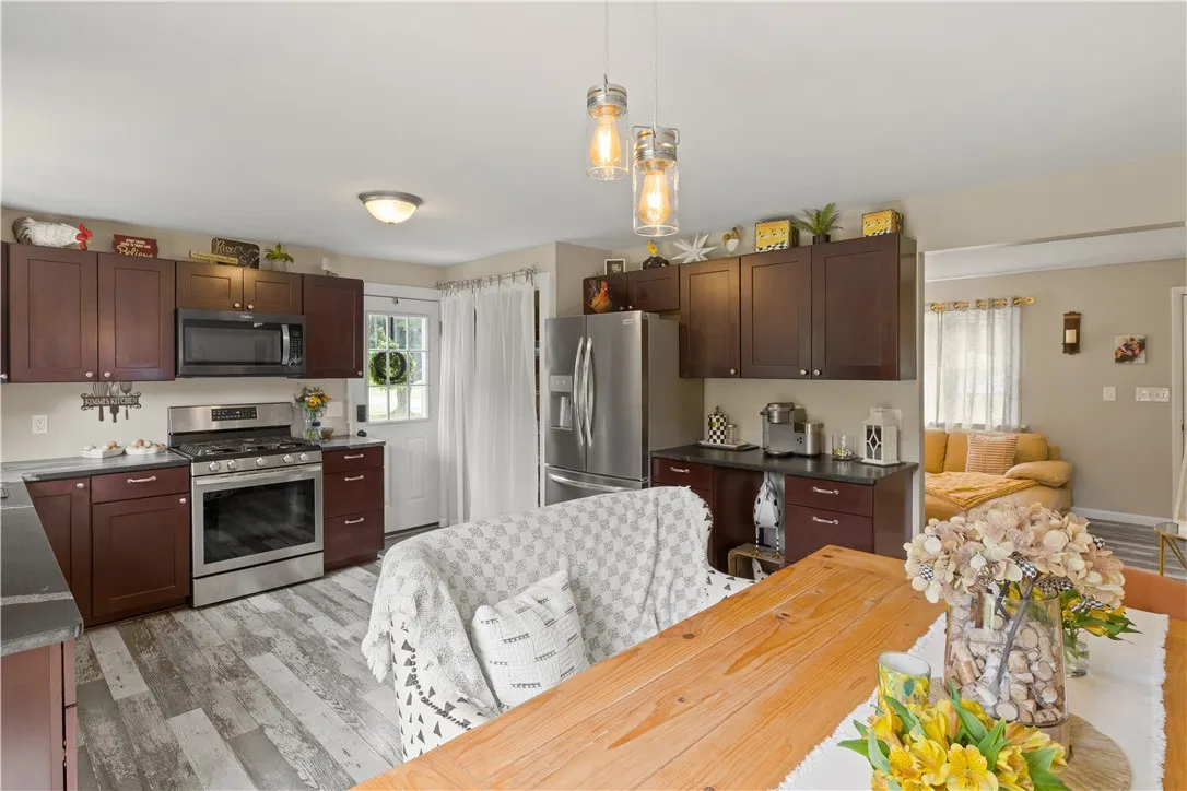 650 Ogden Parma Tl Road, Parma, New York 14559, Parma, New York 14559, 4 Bedrooms Bedrooms, 6 Rooms Rooms,2 BathroomsBathrooms,Residential,For Sale,650 Ogden Parma Tl Road, Parma, New York 14559,R1617834