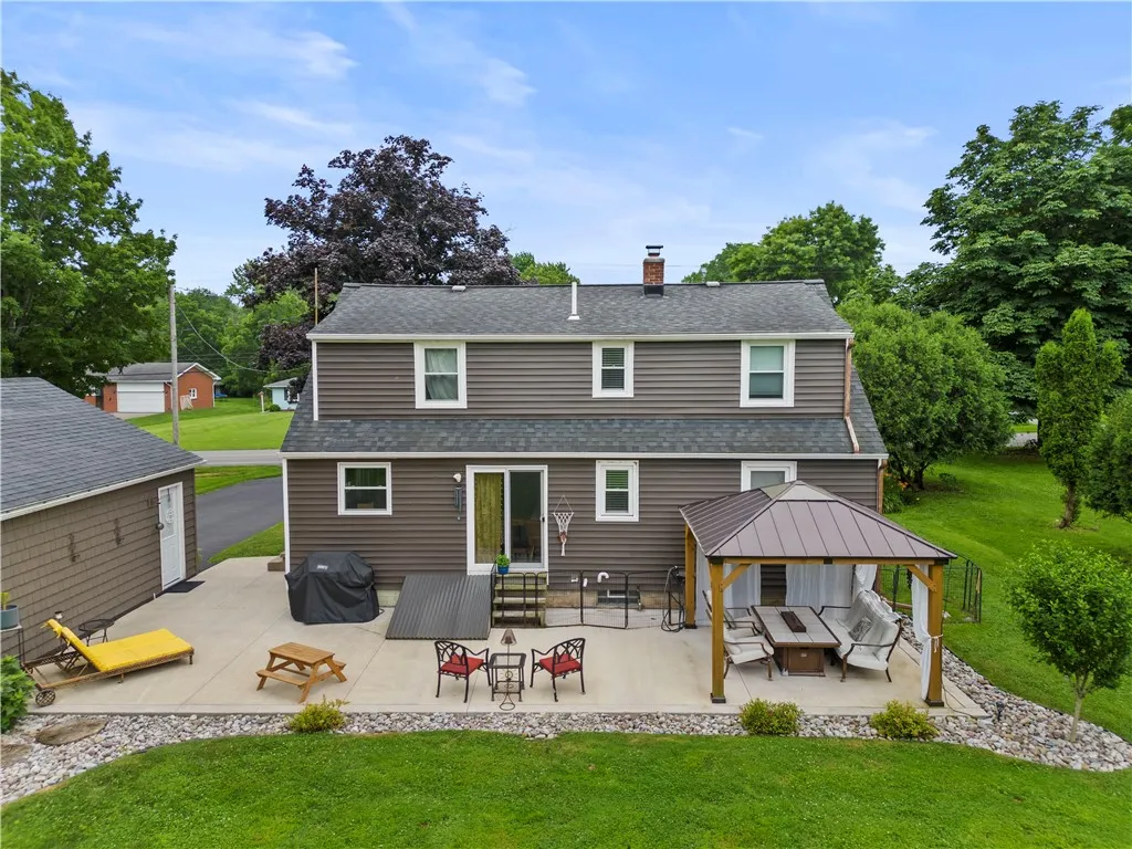 650 Ogden Parma Tl Road, Parma, New York 14559, Parma, New York 14559, 4 Bedrooms Bedrooms, 6 Rooms Rooms,2 BathroomsBathrooms,Residential,For Sale,650 Ogden Parma Tl Road, Parma, New York 14559,R1617834