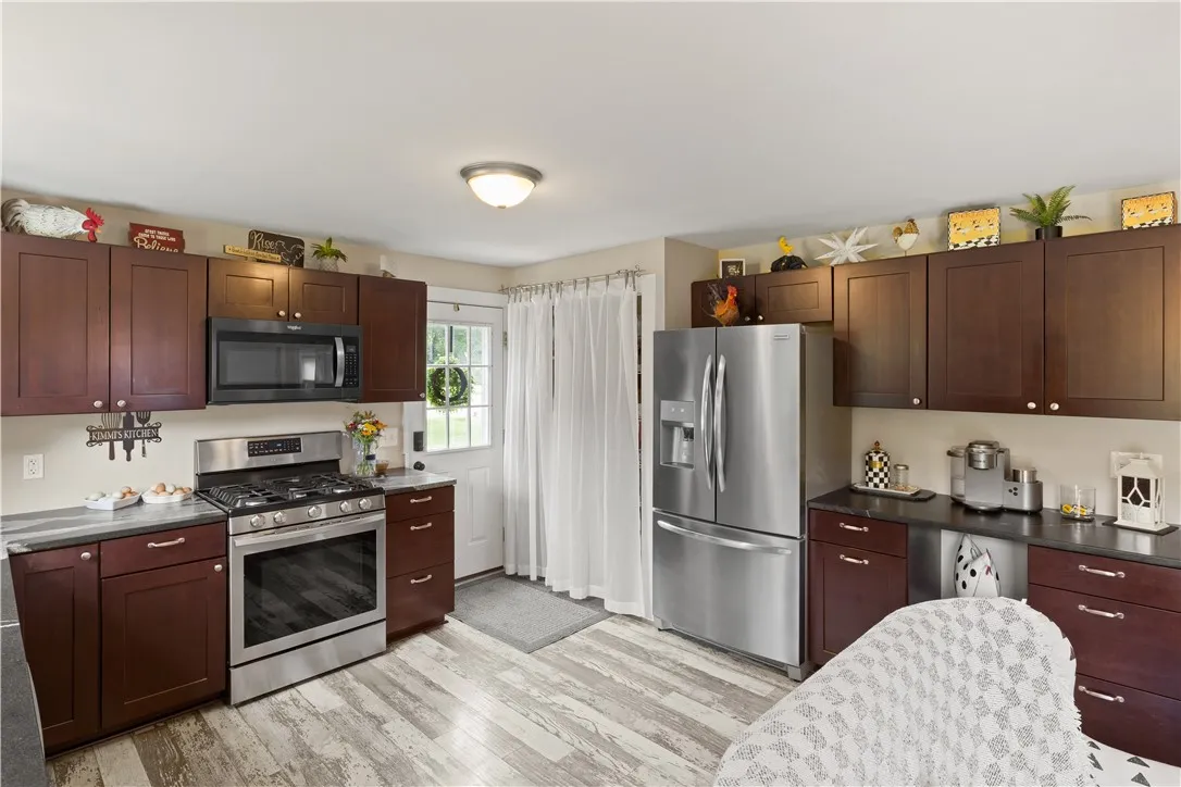 650 Ogden Parma Tl Road, Parma, New York 14559, Parma, New York 14559, 4 Bedrooms Bedrooms, 6 Rooms Rooms,2 BathroomsBathrooms,Residential,For Sale,650 Ogden Parma Tl Road, Parma, New York 14559,R1617834
