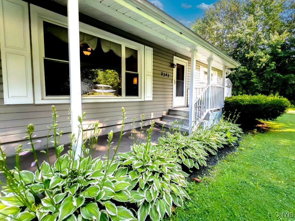 9242 Sixty Road, Lysander, New York 13135, Lysander, New York 13135, 2 Bedrooms Bedrooms, 7 Rooms Rooms,1 BathroomBathrooms,Residential,For Sale,9242 Sixty Road, Lysander, New York 13135,S1620383
