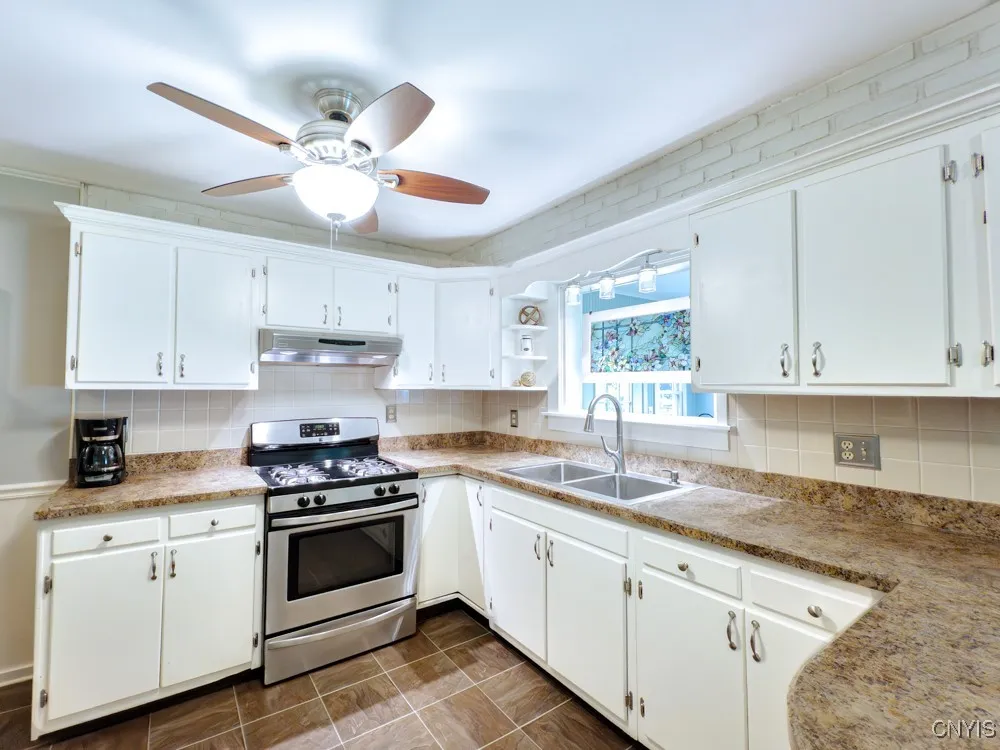 9242 Sixty Road, Lysander, New York 13135, Lysander, New York 13135, 2 Bedrooms Bedrooms, 7 Rooms Rooms,1 BathroomBathrooms,Residential,For Sale,9242 Sixty Road, Lysander, New York 13135,S1620383