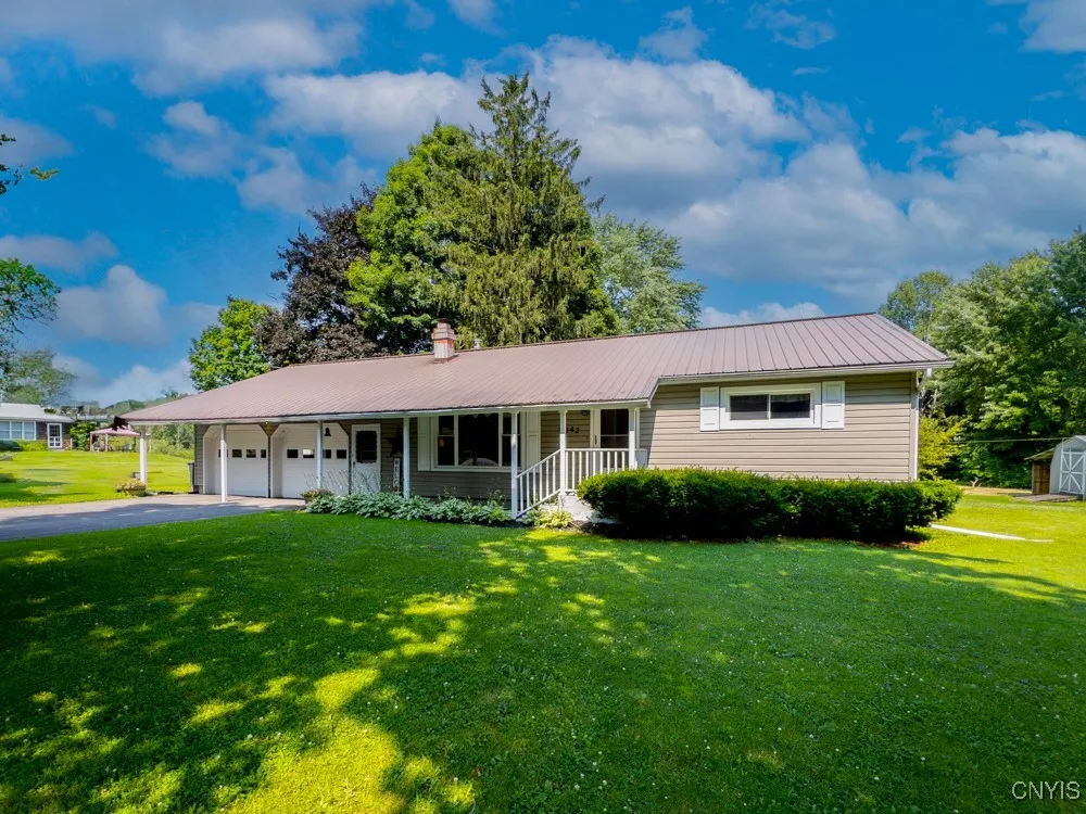 9242 Sixty Road, Lysander, New York 13135, Lysander, New York 13135, 2 Bedrooms Bedrooms, 7 Rooms Rooms,1 BathroomBathrooms,Residential,For Sale,9242 Sixty Road, Lysander, New York 13135,S1620383
