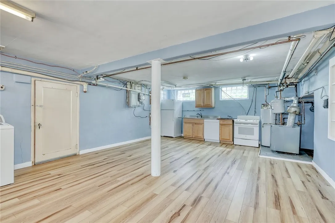 112 Isabelle Street, Rochester, New York 14606, Rochester, New York 14606, 4 Bedrooms Bedrooms, 10 Rooms Rooms,1 BathroomBathrooms,Residential,Closed,112 Isabelle Street, Rochester, New York 14606,R1620856