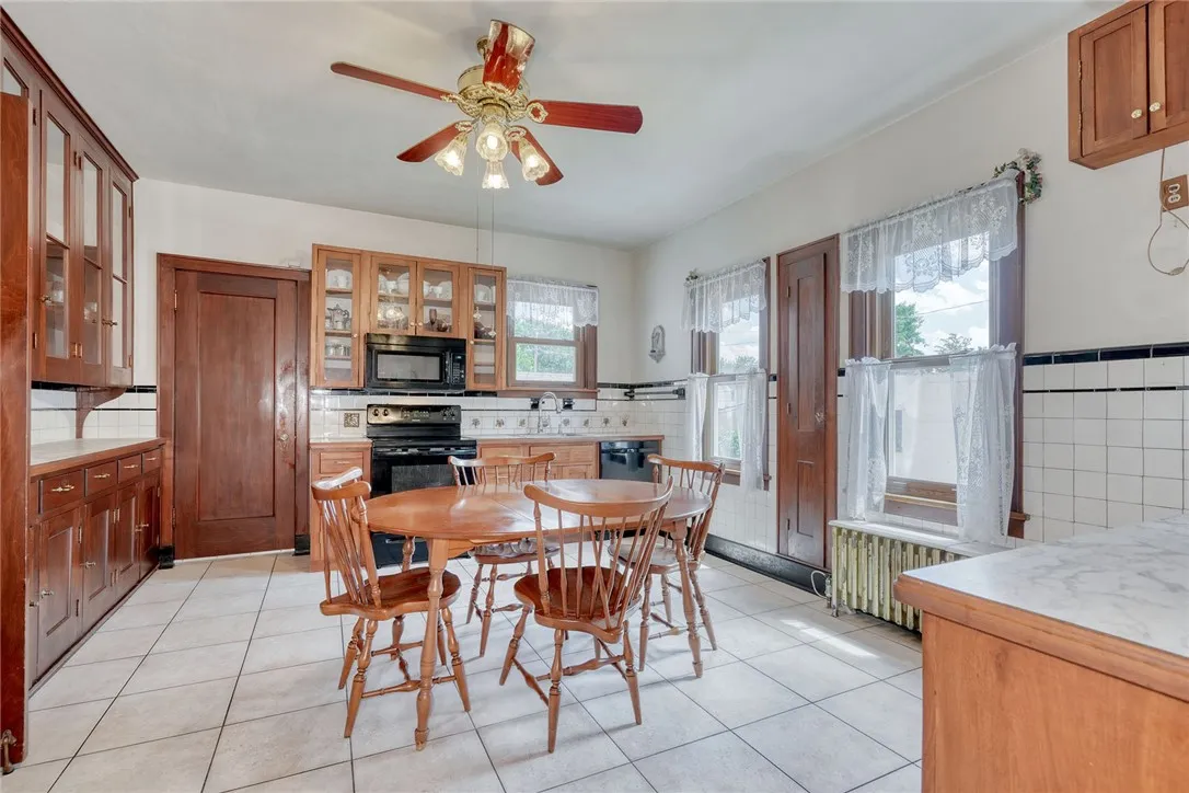 112 Isabelle Street, Rochester, New York 14606, Rochester, New York 14606, 4 Bedrooms Bedrooms, 10 Rooms Rooms,1 BathroomBathrooms,Residential,Closed,112 Isabelle Street, Rochester, New York 14606,R1620856