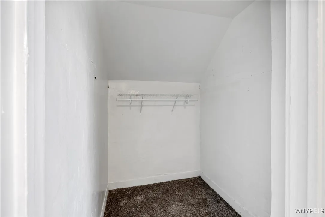 33 Good Avenue, Buffalo, New York 14220, Buffalo, New York 14220, 3 Bedrooms Bedrooms, 8 Rooms Rooms,1 BathroomBathrooms,Residential,For Sale,33 Good Avenue, Buffalo, New York 14220,B1620928