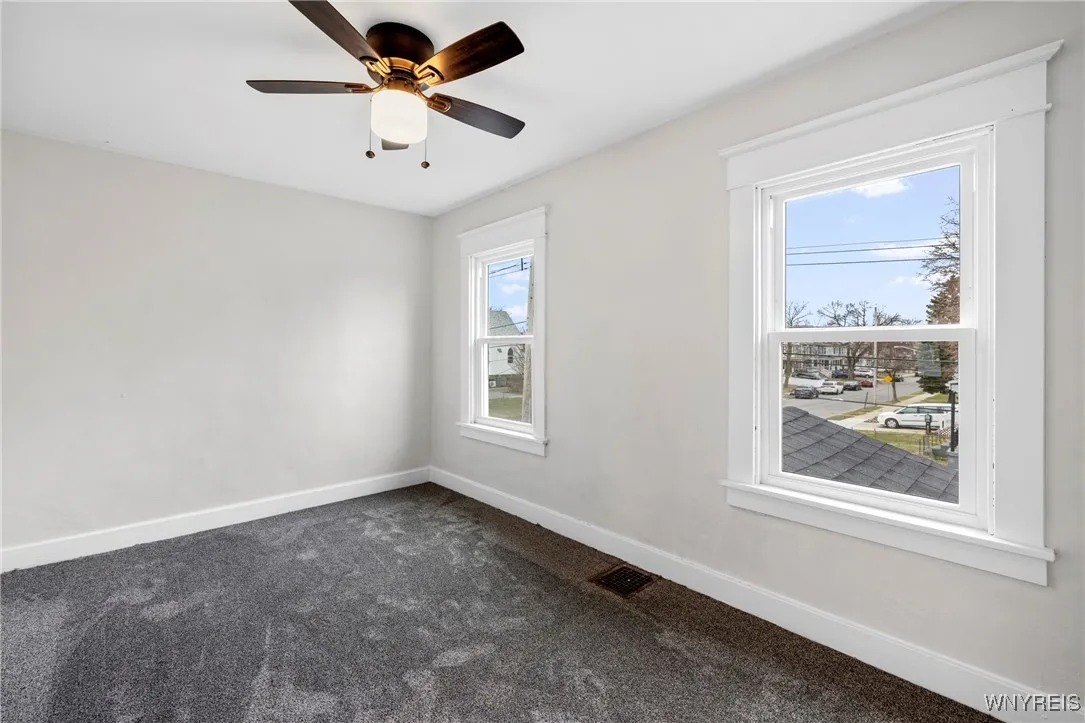 33 Good Avenue, Buffalo, New York 14220, Buffalo, New York 14220, 3 Bedrooms Bedrooms, 8 Rooms Rooms,1 BathroomBathrooms,Residential,For Sale,33 Good Avenue, Buffalo, New York 14220,B1620928