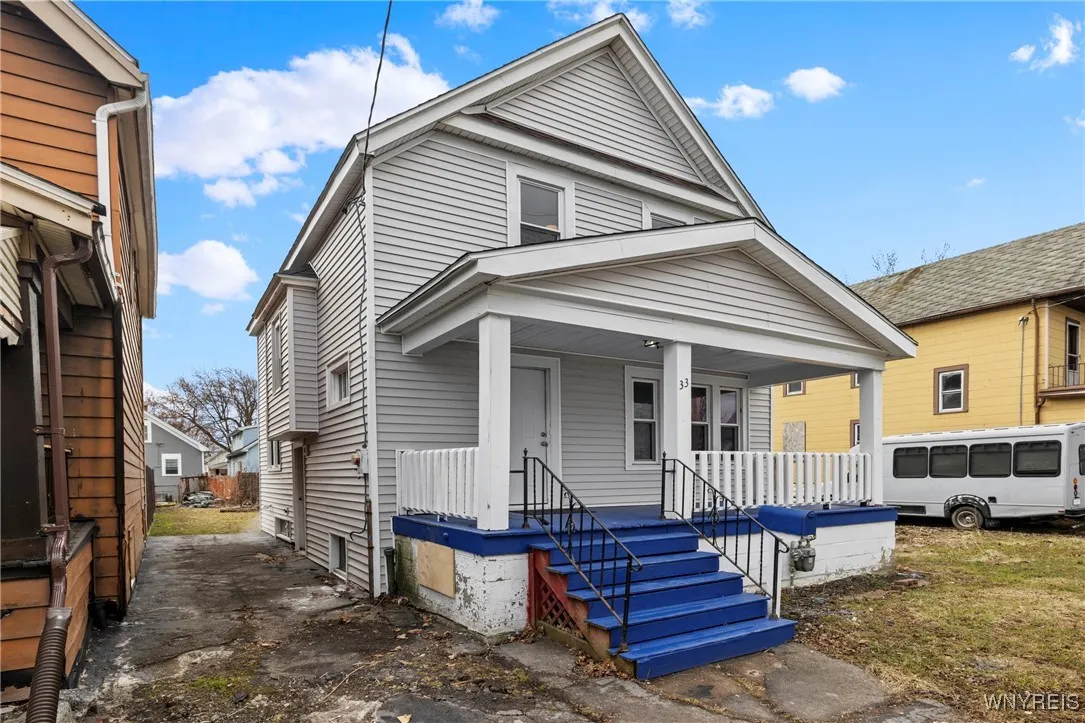 33 Good Avenue, Buffalo, New York 14220, Buffalo, New York 14220, 3 Bedrooms Bedrooms, 8 Rooms Rooms,1 BathroomBathrooms,Residential,For Sale,33 Good Avenue, Buffalo, New York 14220,B1620928