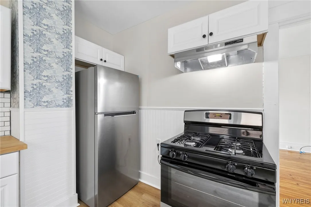 33 Good Avenue, Buffalo, New York 14220, Buffalo, New York 14220, 3 Bedrooms Bedrooms, 8 Rooms Rooms,1 BathroomBathrooms,Residential,For Sale,33 Good Avenue, Buffalo, New York 14220,B1620928