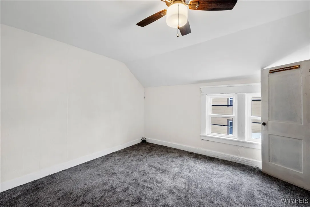 33 Good Avenue, Buffalo, New York 14220, Buffalo, New York 14220, 3 Bedrooms Bedrooms, 8 Rooms Rooms,1 BathroomBathrooms,Residential,For Sale,33 Good Avenue, Buffalo, New York 14220,B1620928