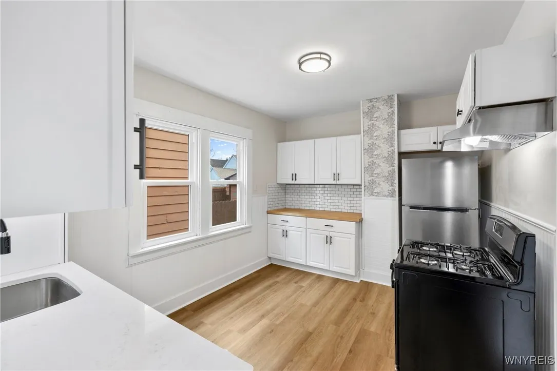 33 Good Avenue, Buffalo, New York 14220, Buffalo, New York 14220, 3 Bedrooms Bedrooms, 8 Rooms Rooms,1 BathroomBathrooms,Residential,For Sale,33 Good Avenue, Buffalo, New York 14220,B1620928