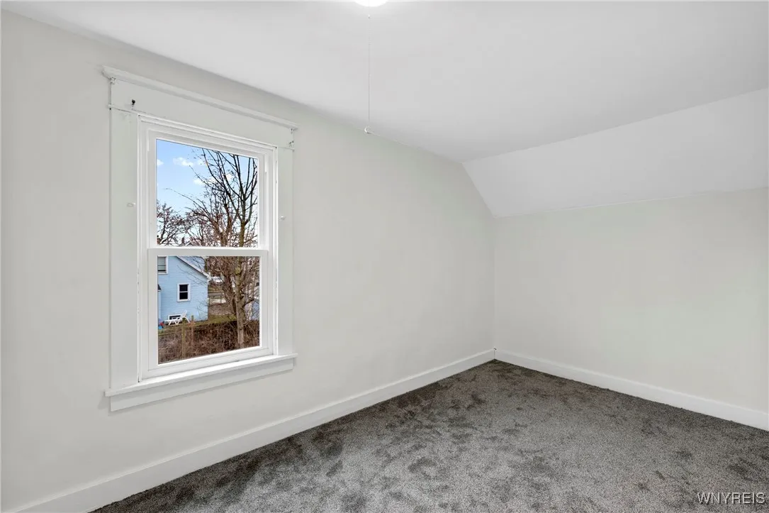 33 Good Avenue, Buffalo, New York 14220, Buffalo, New York 14220, 3 Bedrooms Bedrooms, 8 Rooms Rooms,1 BathroomBathrooms,Residential,For Sale,33 Good Avenue, Buffalo, New York 14220,B1620928