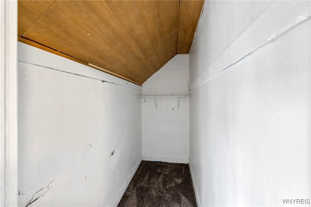 33 Good Avenue, Buffalo, New York 14220, Buffalo, New York 14220, 3 Bedrooms Bedrooms, 8 Rooms Rooms,1 BathroomBathrooms,Residential,For Sale,33 Good Avenue, Buffalo, New York 14220,B1620928