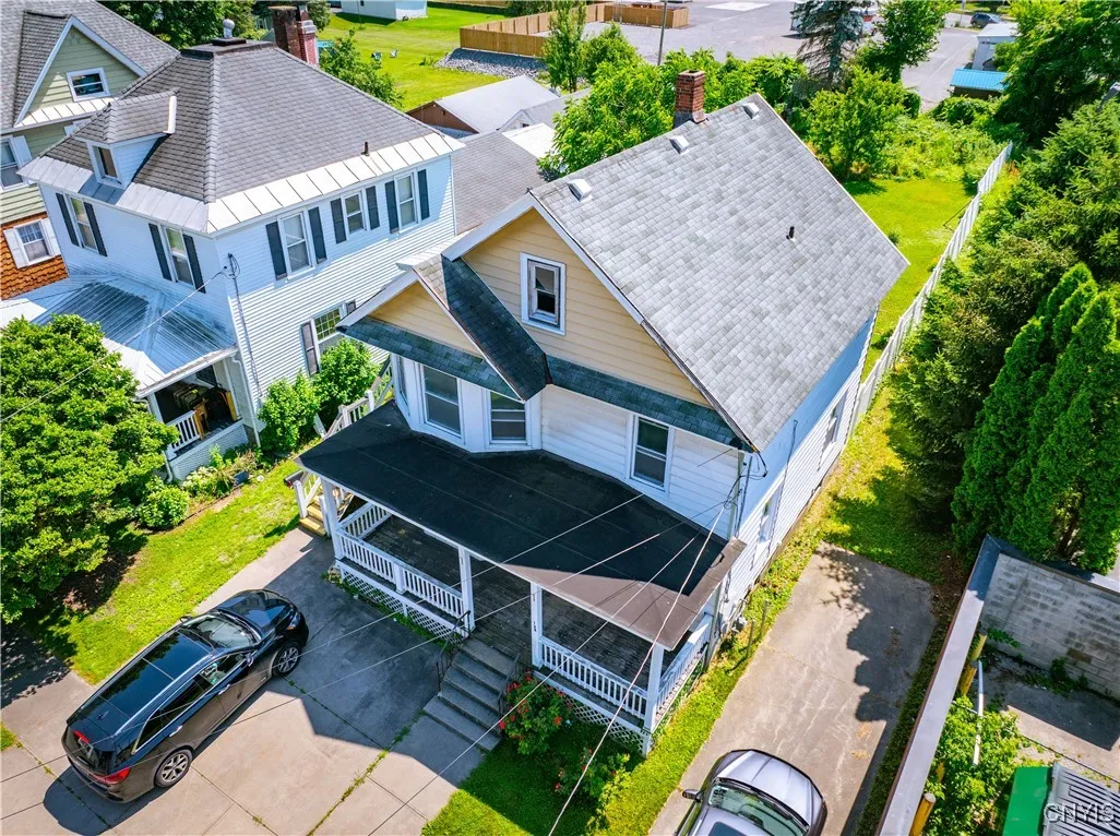 124 2nd Avenue 2, Herkimer, New York 13350, Herkimer, New York 13350, 2 Bedrooms Bedrooms, 6 Rooms Rooms,1 BathroomBathrooms,Residential Lease,For Rent,124 2nd Avenue 2, Herkimer, New York 13350,S1620945