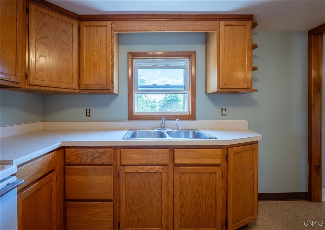 124 2nd Avenue 2, Herkimer, New York 13350, Herkimer, New York 13350, 2 Bedrooms Bedrooms, 6 Rooms Rooms,1 BathroomBathrooms,Residential Lease,For Rent,124 2nd Avenue 2, Herkimer, New York 13350,S1620945